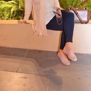 Meet your Posher, Safiya